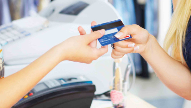 Decree for mandatory use of credit cards in retail trade