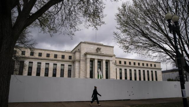 Case for Fed pause builds following crisis-echoing move on swaps