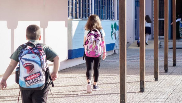 Share of young people leaving school early fell