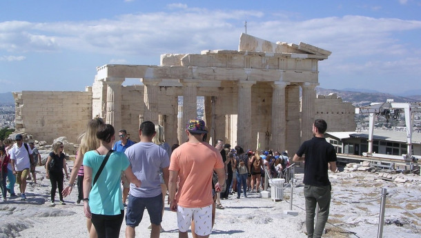 Greece enjoying booming tourism, but seems not meaningful for many