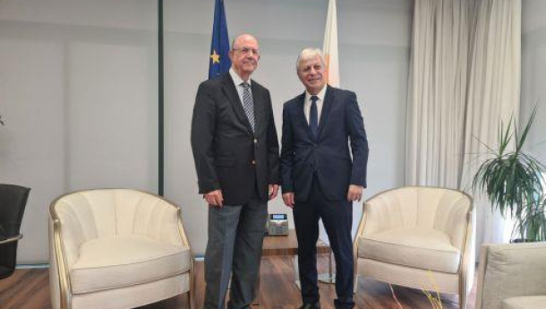 FinMin met Cypriot Council of Auditors member