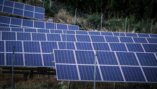 Greece’s Easter solar power, electricity imports cutbacks seen harbinger