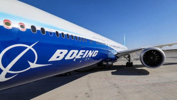 Boeing seeks up to $35bn to bolster its balance sheet