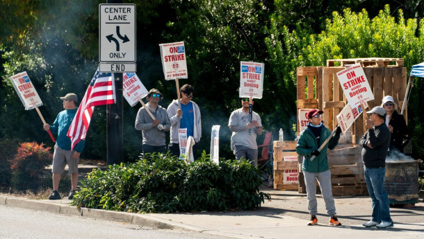 Storms and strike will complicate last jobs report before Fed meeting, election