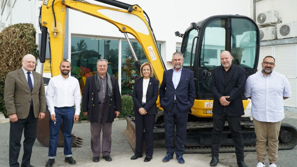 The Stelios Philanthropic Foundation  donates excavating equipment to CMP