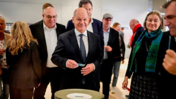 Germany headed for early elections after Scholz loses confidence vote