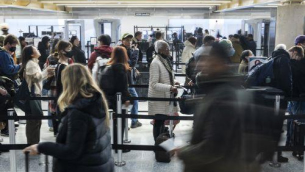 Έκλεισαν προσωρινά τα τέσσερα αεροδρόμια της Μόσχας