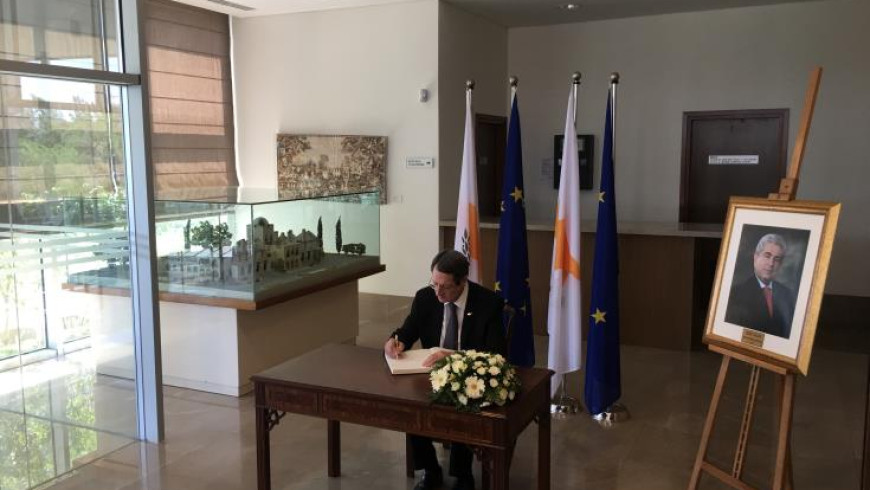 President, political leaders and officials honor Christofias’ contribution to Cyprus