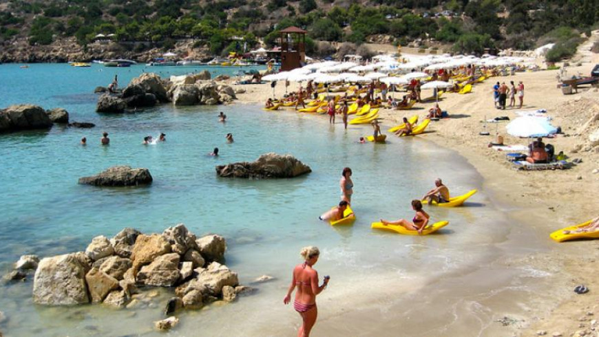 Tourist traffic in Cyprus at 75% of 2019