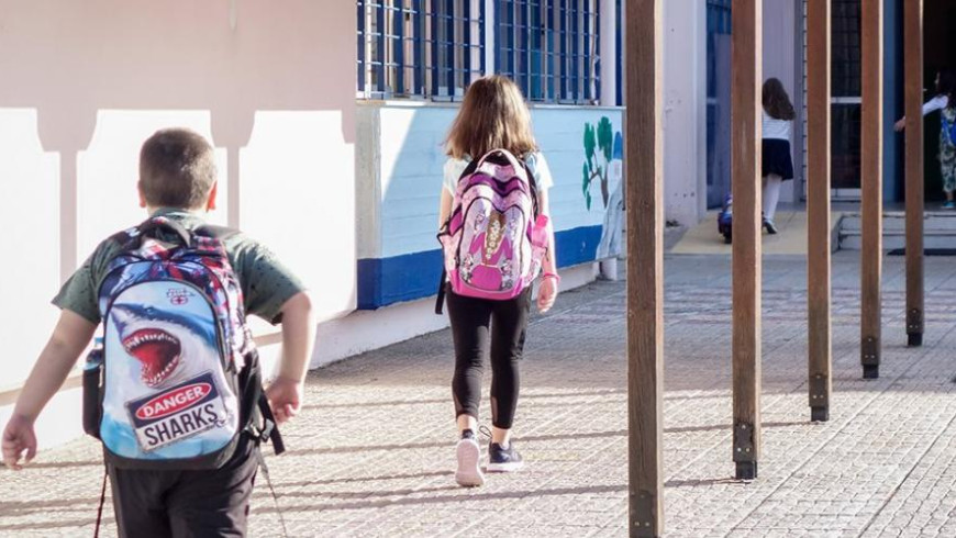 Share of young people leaving school early fell