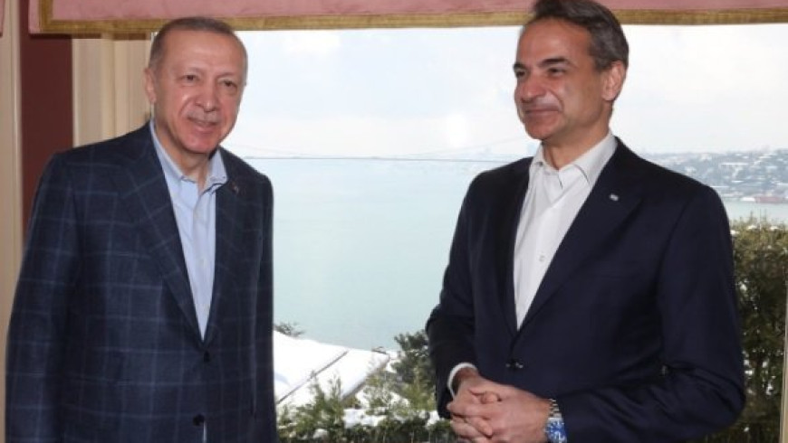 Mitsotakis, Erdogan’s meeting in Vilnius a window of opportunity for Greek-Turkish relations