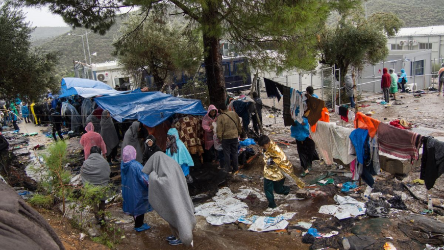 Greece cuts back benefits for asylum seekers