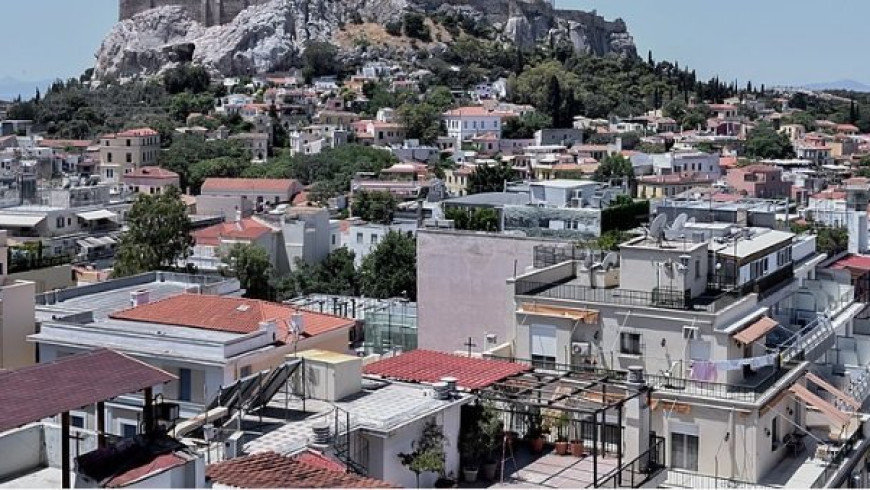 Couple says Greece’s home-buying program flawed, investors favored