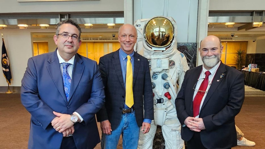 Chief Scientist visits NASA Headquarters for ceremony honoring Cypriot team “Brute Force”