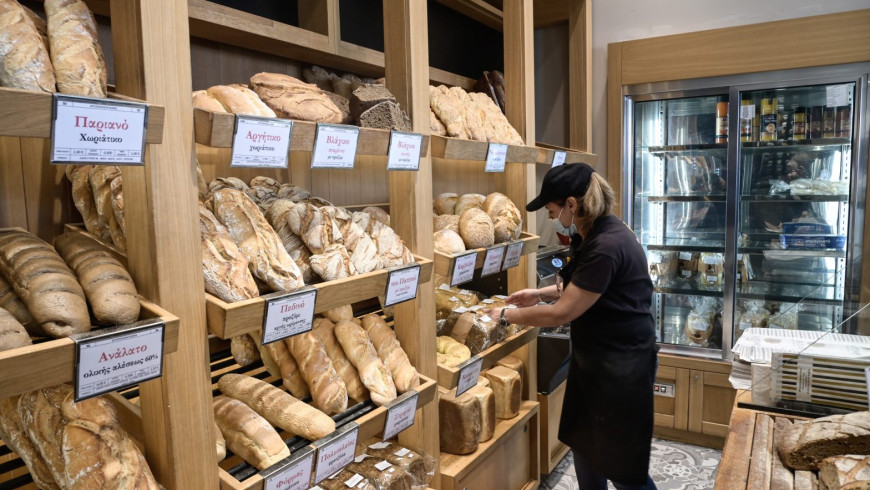 So much for daily bread, consumption falls in Greece over prices