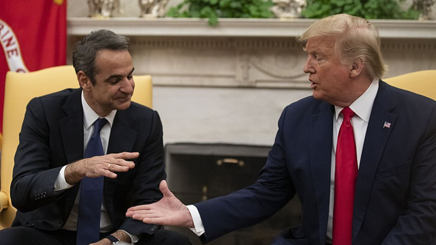 Greek PM Mitsotakis speaks with US president-elect Donald Trump, invites him to Greece