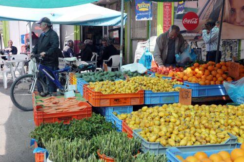 Νέο πλαίσιο για τη λειτουργία των λαϊκών αγορών ψήφισε η Βουλή