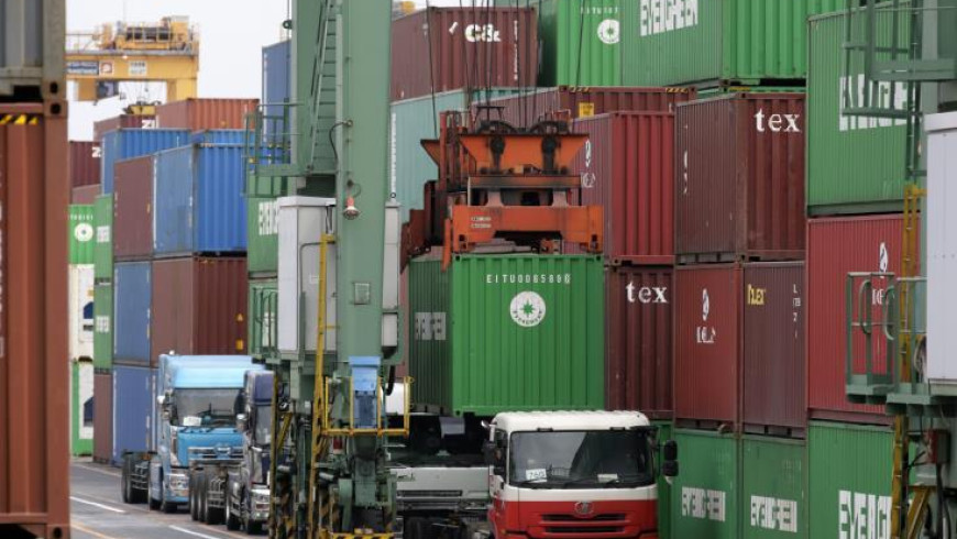 Trade deficit rises by annual 15%